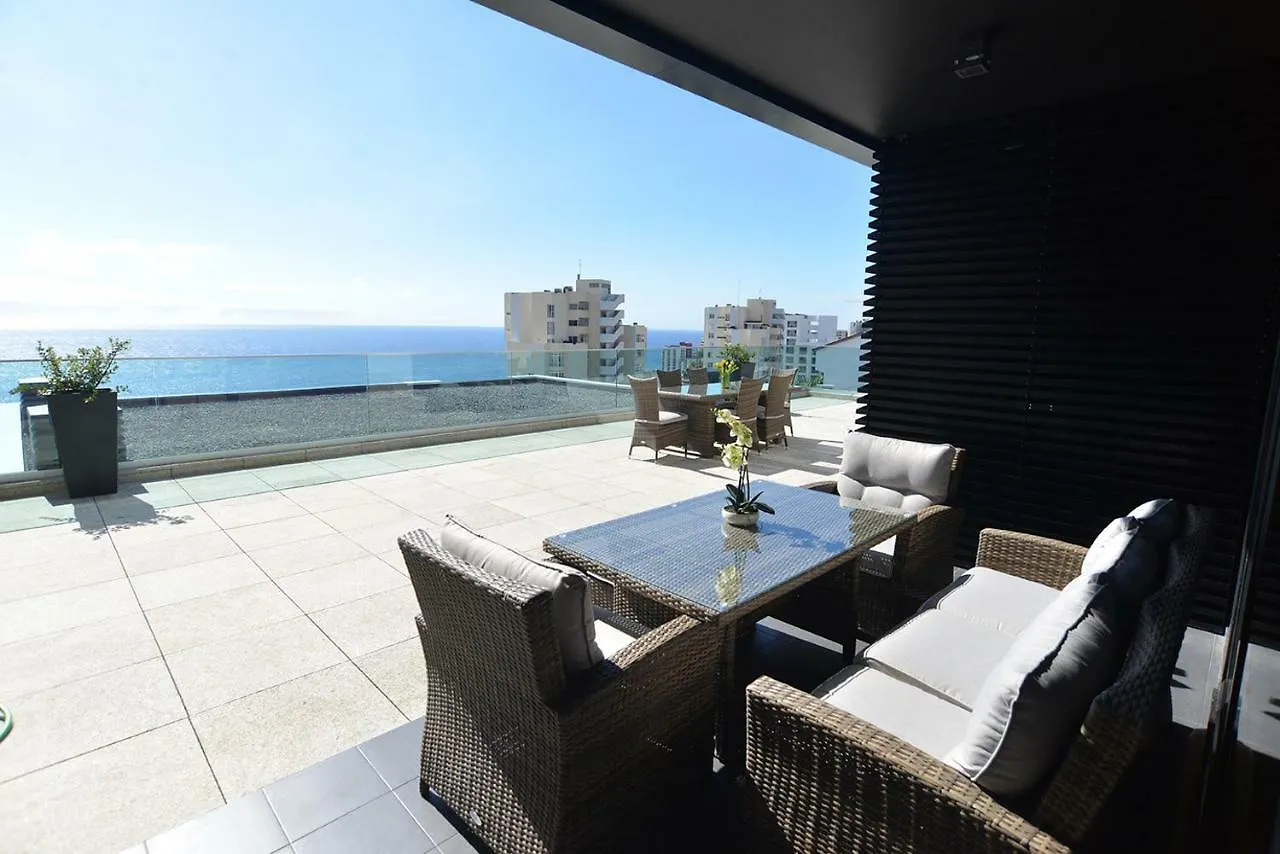 Sec XXI 12 - 3 Bed Flat Apartment Funchal  0*, Funchal (Madeira)