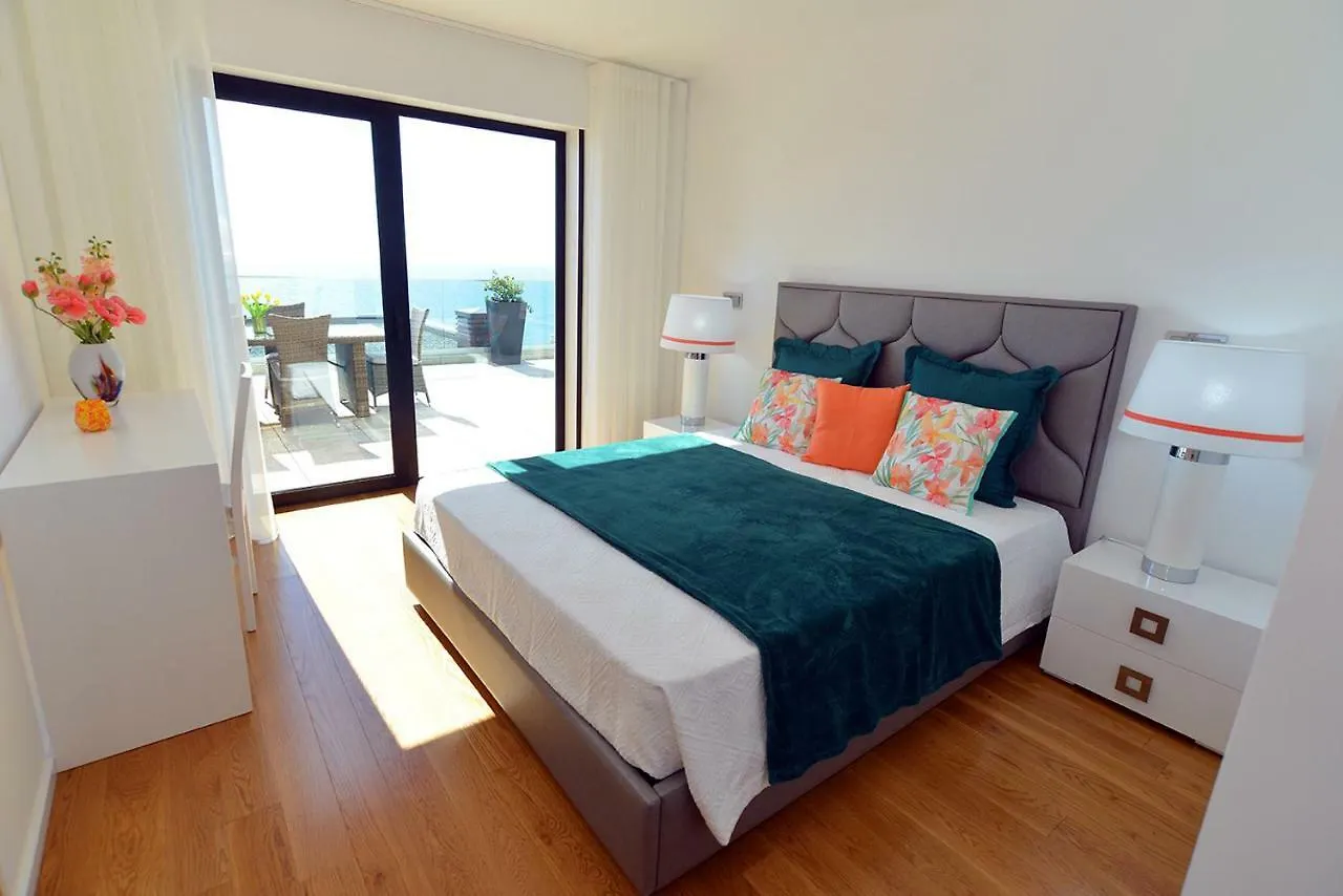 Sec XXI 12 - 3 Bed Flat Apartment Funchal  0*, Funchal (Madeira) Portugal